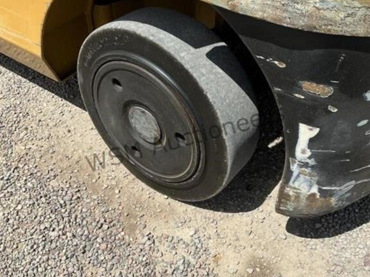 caterpillar-c5000-image-8