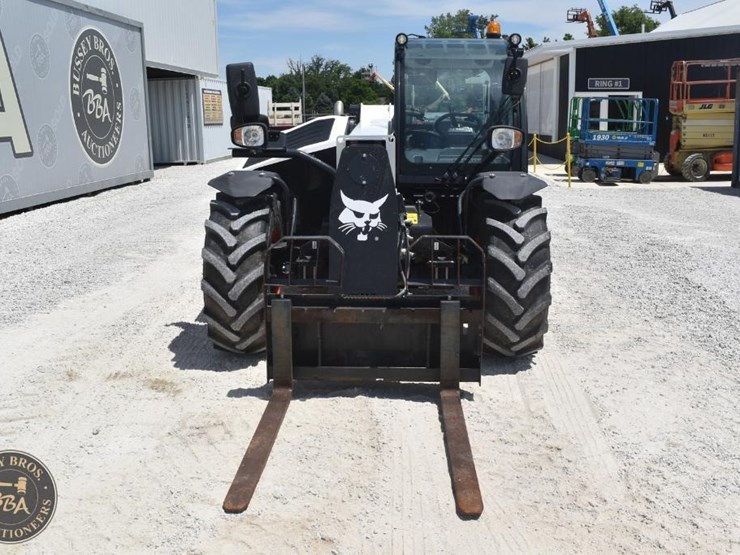 2024-bobcat-tl619-image-8