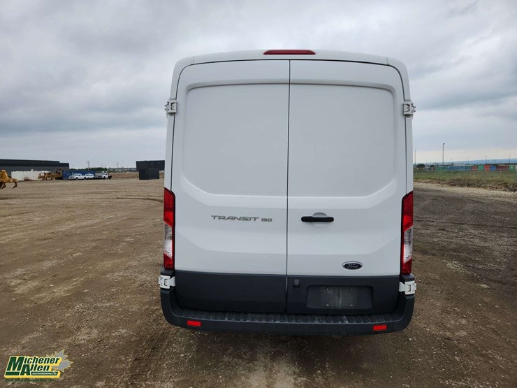 2017-ford-transit-image-4