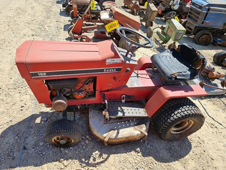 cub-cadet-182-image-2