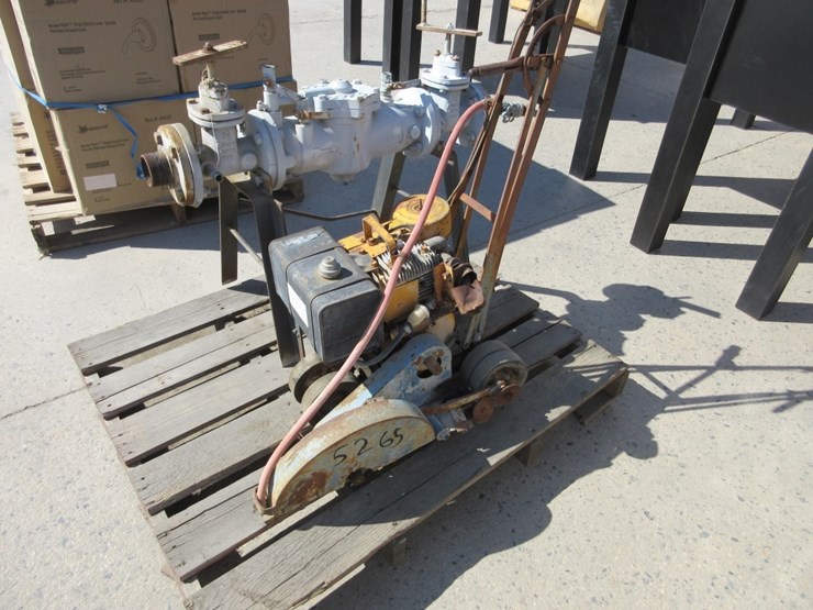 lot-of-walk-behind-concrete-saw,-image-2