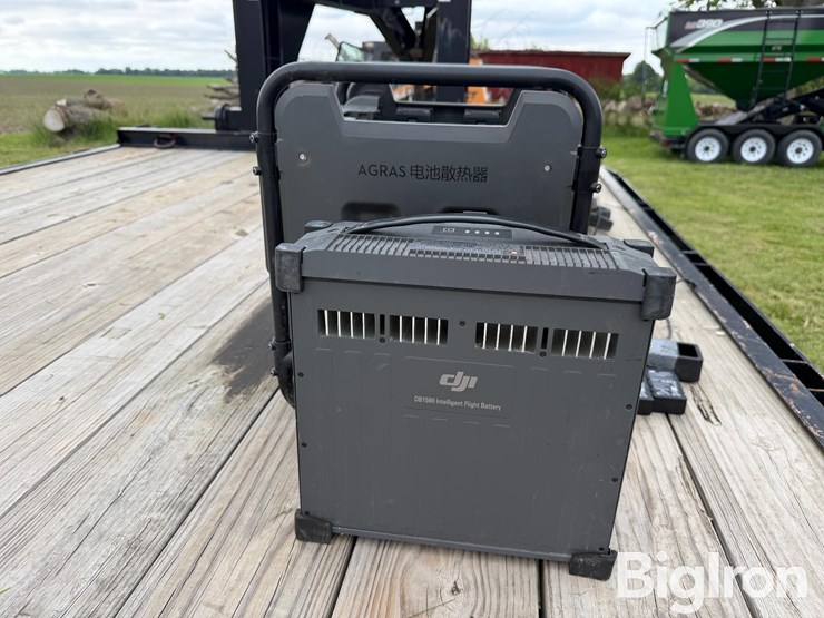 dji-agras-t40-drone-charging-equipment-image-4