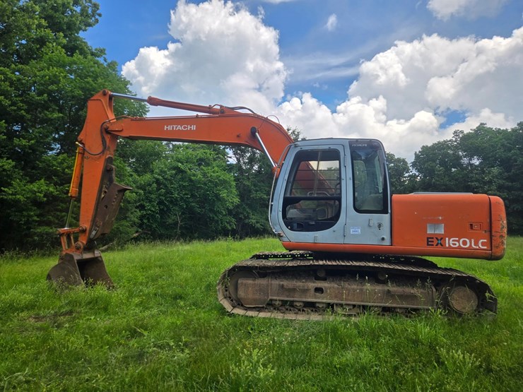 hitachi-ex160-lc-image-7