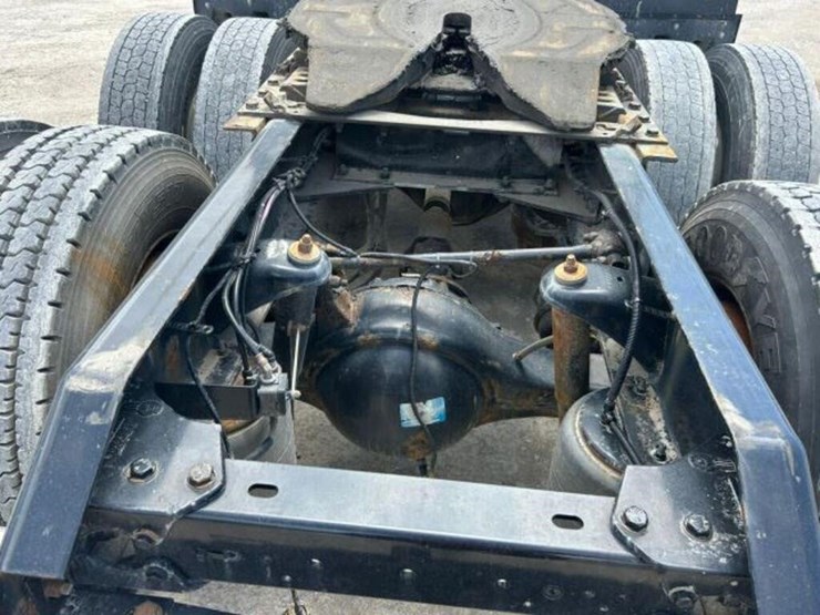 2020-kenworth-t680-image-73