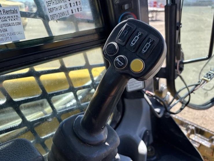 2018-yanmar-s220r-image-28