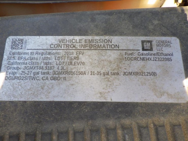 2018-chevrolet-1500-image-12
