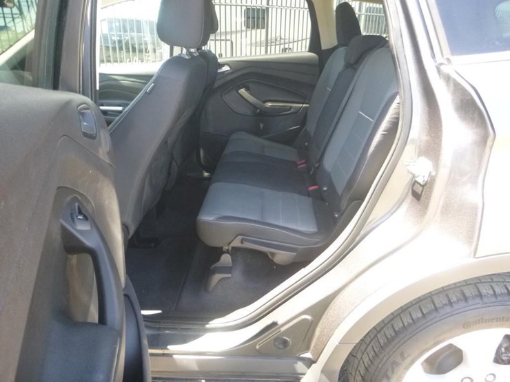 2015-ford-escape-image-6