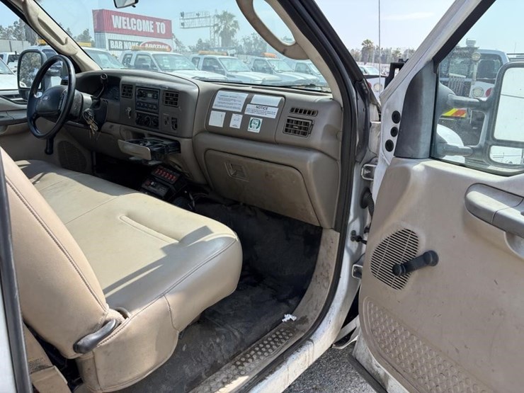 2004-ford-f350-sd-image-9