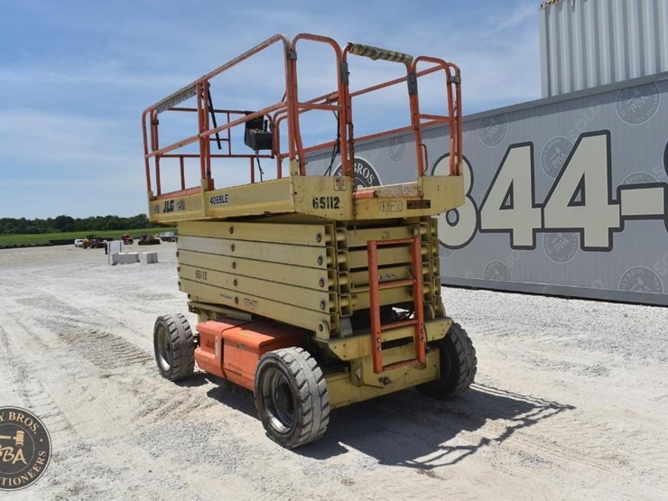 2012-jlg-m4069le-image-3