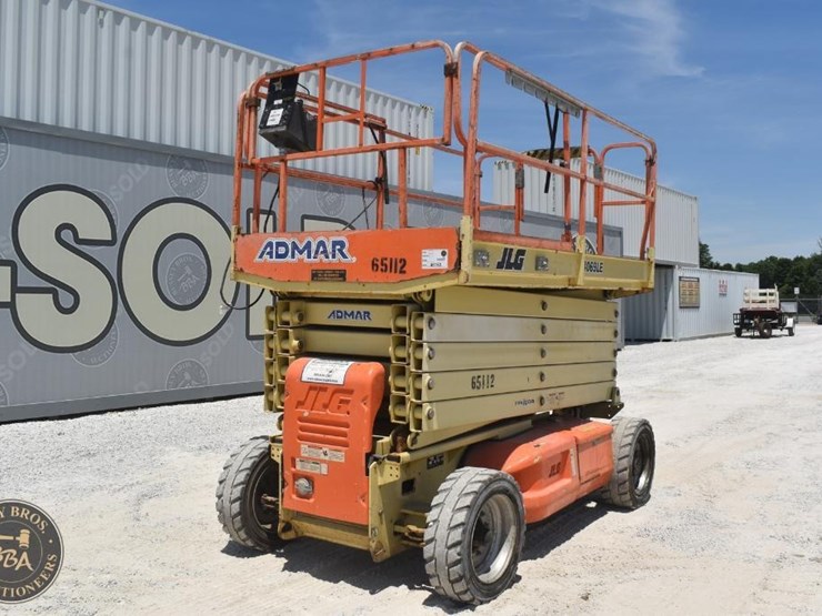 2012-jlg-m4069le-image-1