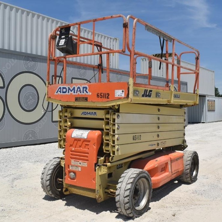 2012 JLG M4069LE
