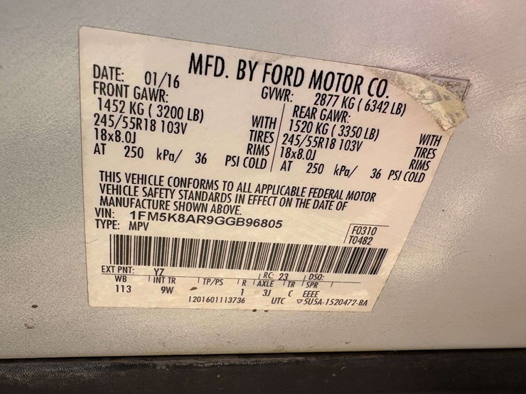 2016-ford-explorer-image-26