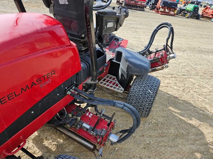 #5038-•-toro-reel-master-5210f-fairway-mower-image-18