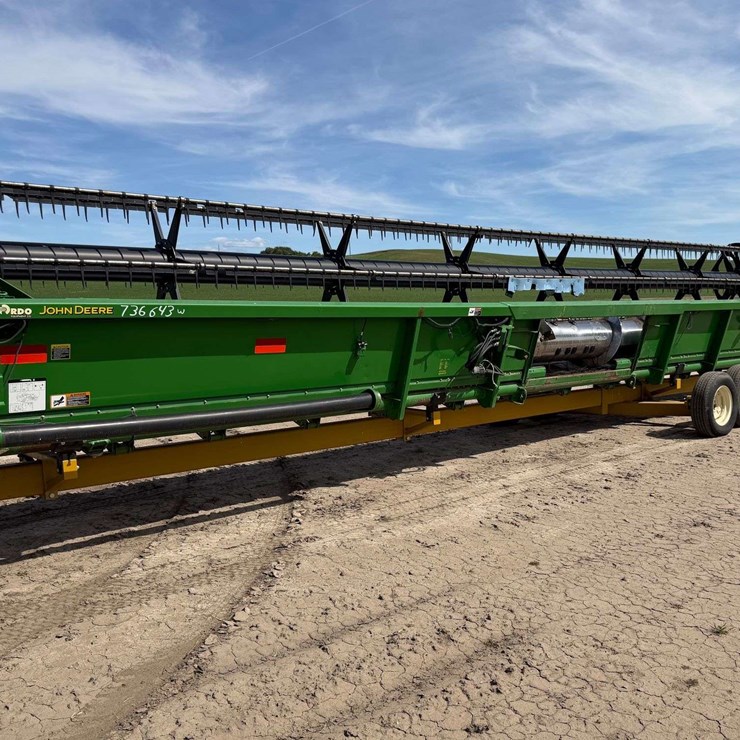JOHN DEERE 635F