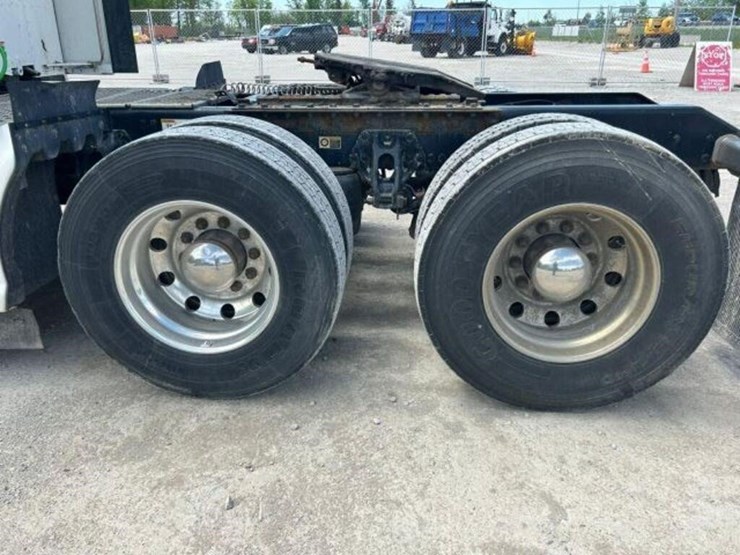 2020-kenworth-t680-image-67