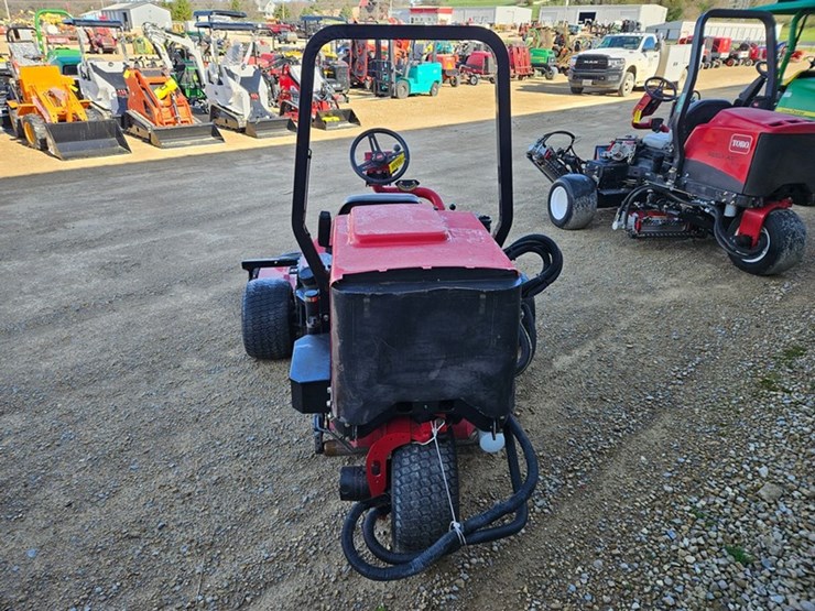 toro-groundsmaster-3500d-image-4