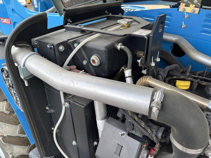2019-genie-gth844-image-53