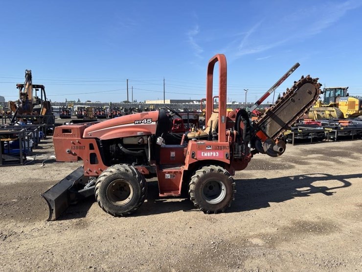 2014-ditch-witch-rt45-image-5