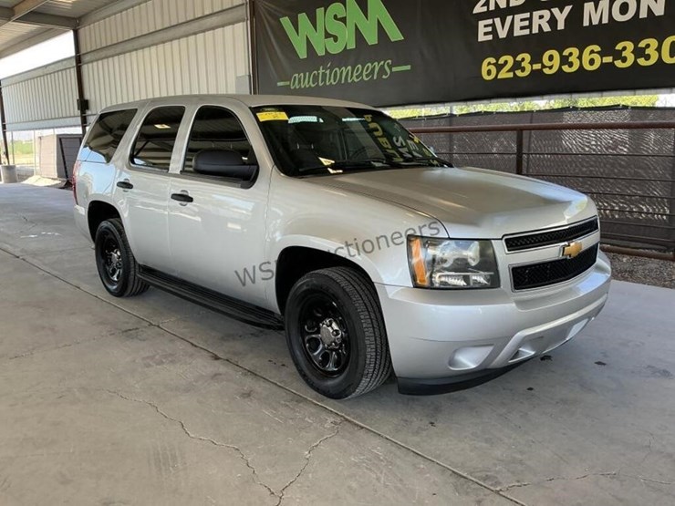 2014-chevrolet-tahoe-image-2