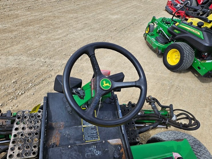 john-deere-3225b-image-21