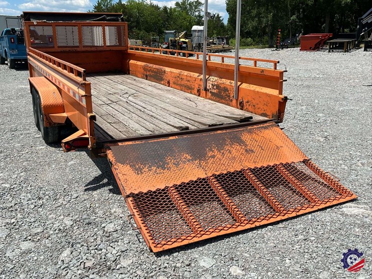2015-sure-trac-t/a-landscaping-tag-trailer-image-26