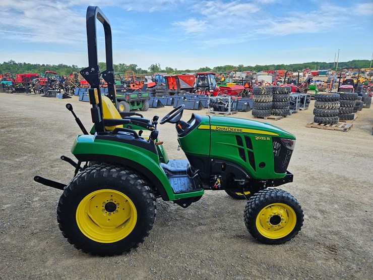 john-deere-2032r-image-6