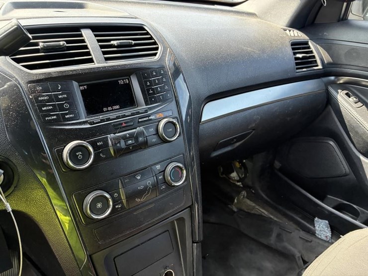 2019-ford-explorer-police-interceptor-image-21