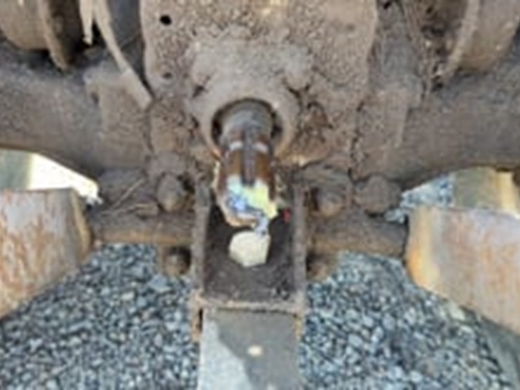 1983-massey-ferguson-1010-image-21