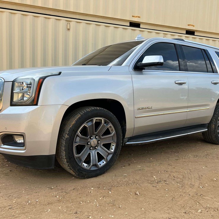 2016 GMC YUKON DENALI