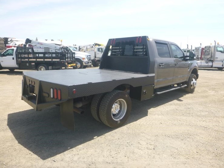 2020-ford-f350-image-3