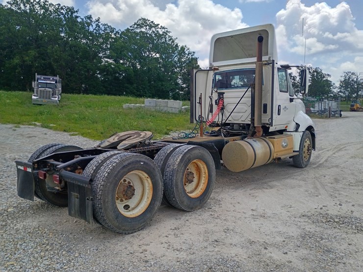 2016-international-prostar-image-9