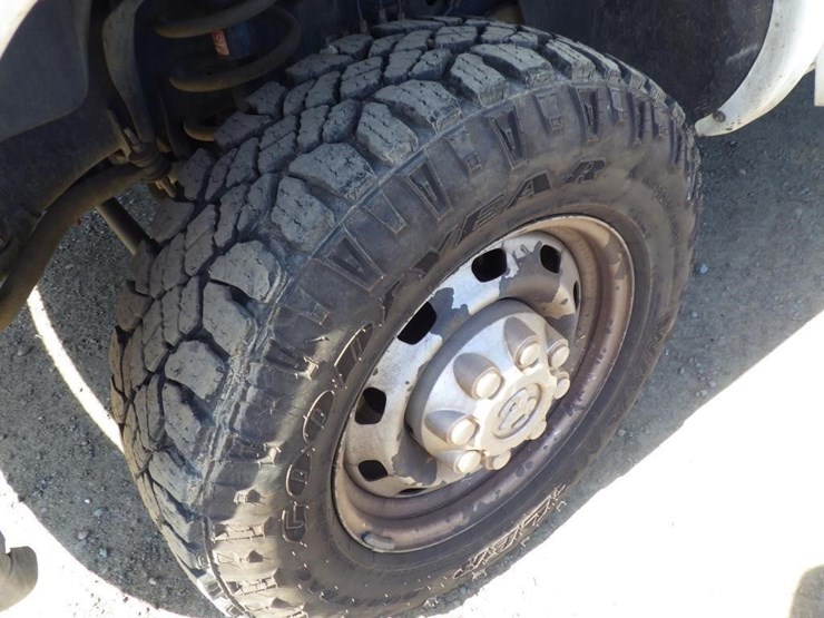 2009-dodge-ram-2500-image-13