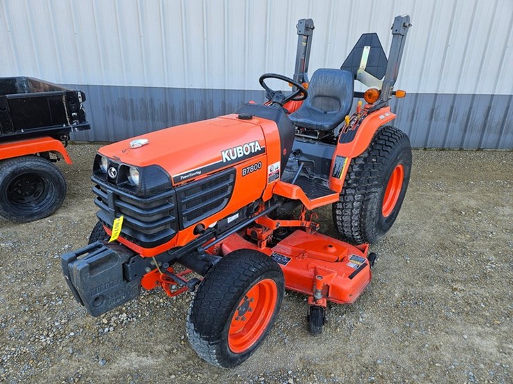 kubota-b7800hst-image-1
