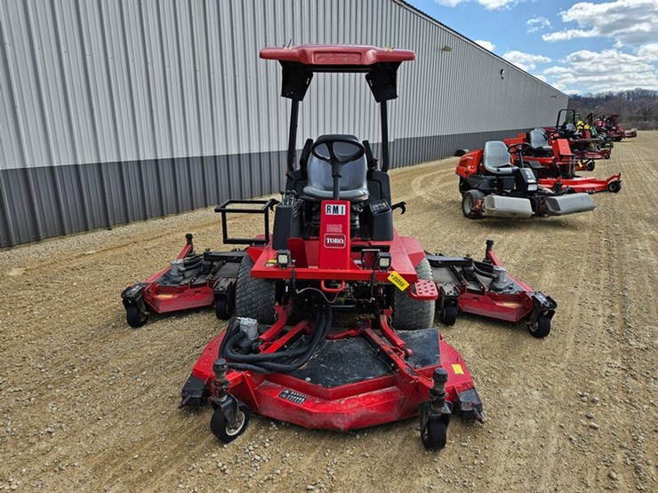 #5050-•-toro-ground-master-4000d-wide-area-mower-image-8