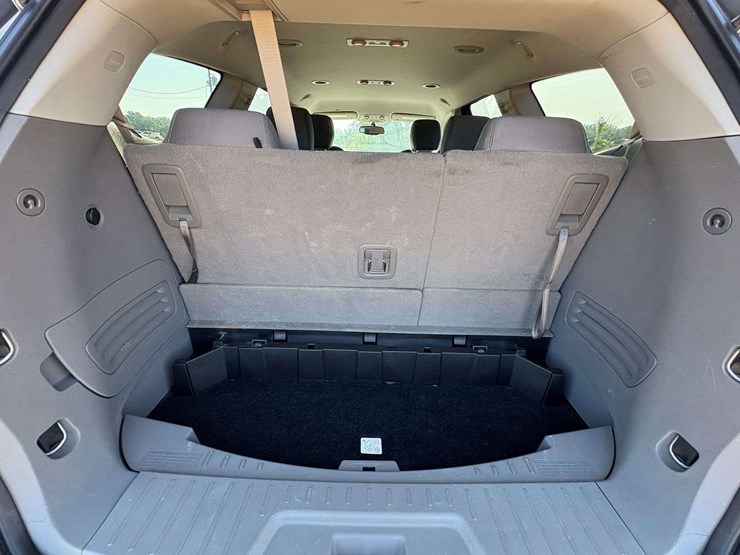 2016-chevrolet-traverse-ls-image-20
