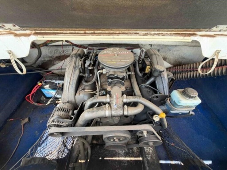 2000-glastron-17’-sx195-inboard-boat-image-15