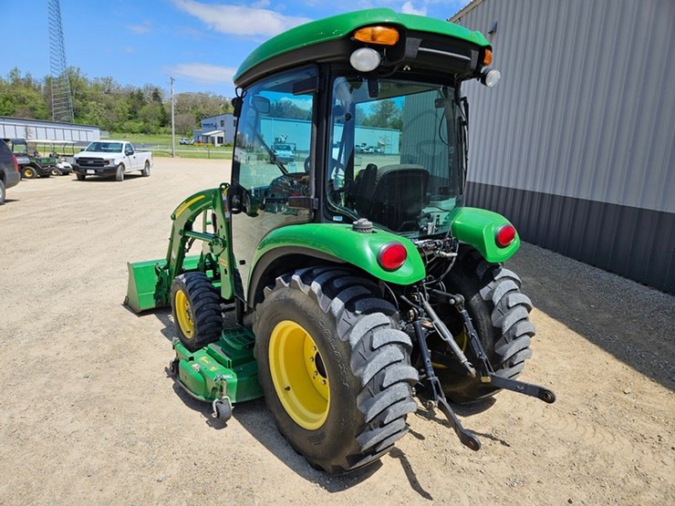 john-deere-3520-image-3