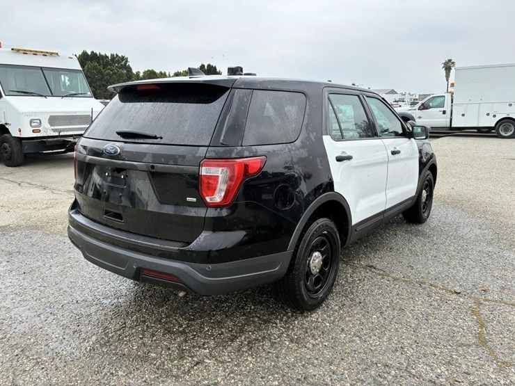 2018-ford-explorer-police-interceptor-image-3