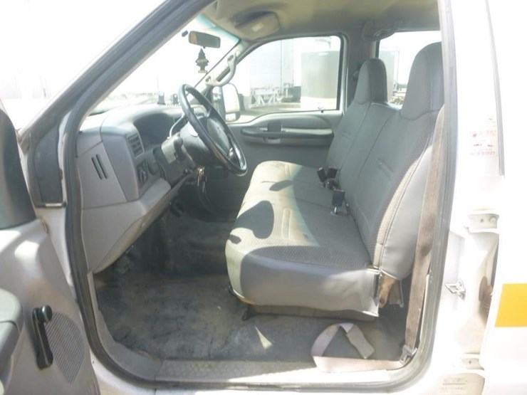 2001-ford-f350-image-11