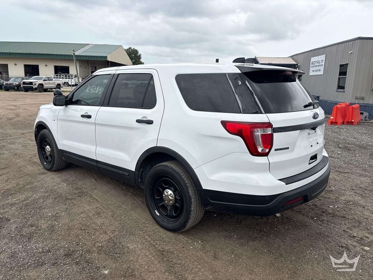 2019-ford-explorer-image-4