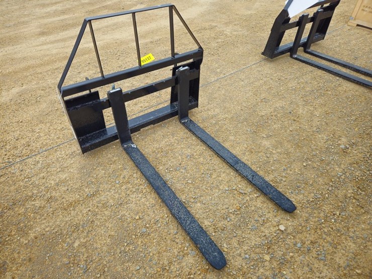 #5137-•-2026-mower-king-sa-48"-pallet-fork-image-7