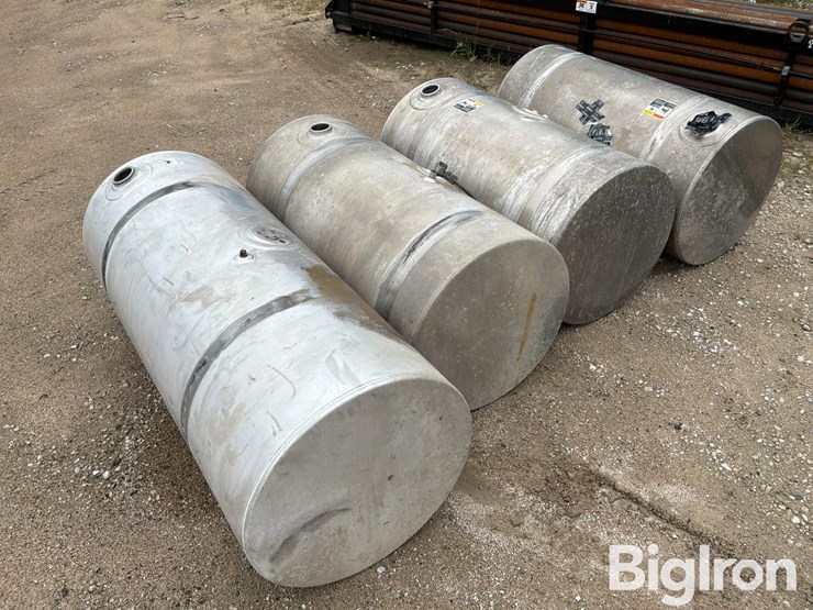 truck-tractor-fuel-tanks-image-9