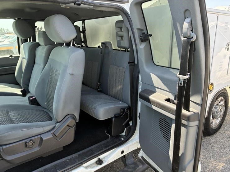2014-ford-f350-image-14