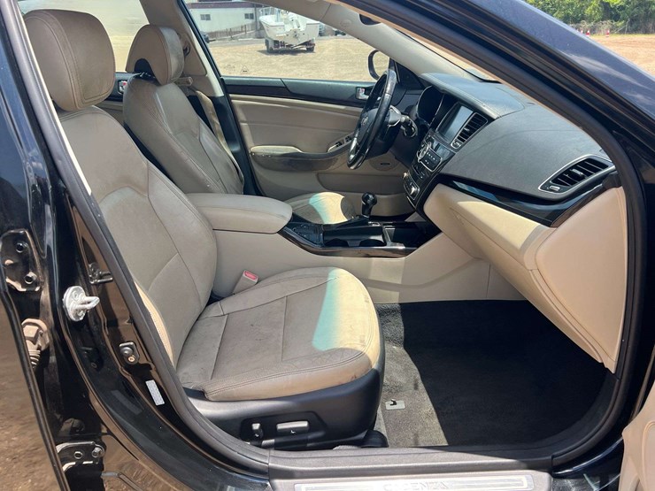 2014-kia-cadenza-4-door-sedan-(155,518-miles)-image-19