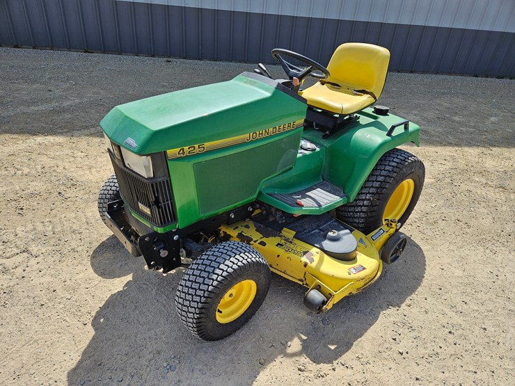 john-deere-425-image-1