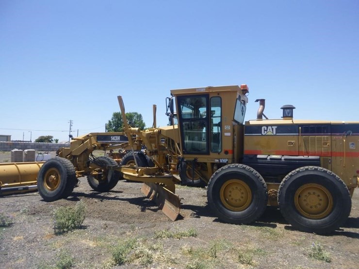 caterpillar-143h-image-6