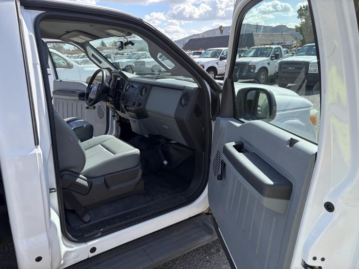 2013-ford-f250-sd-image-9