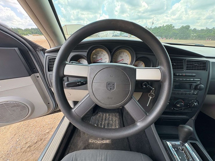 2007-dodge-magnum-4-door-wagon-(119,840-miles)-image-13