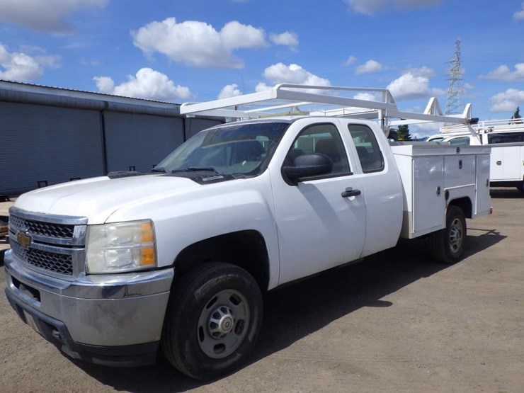 2011-chevrolet-2500-image-1