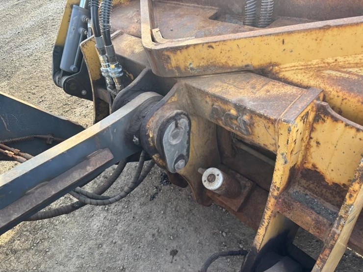2005-deere-624j-image-12